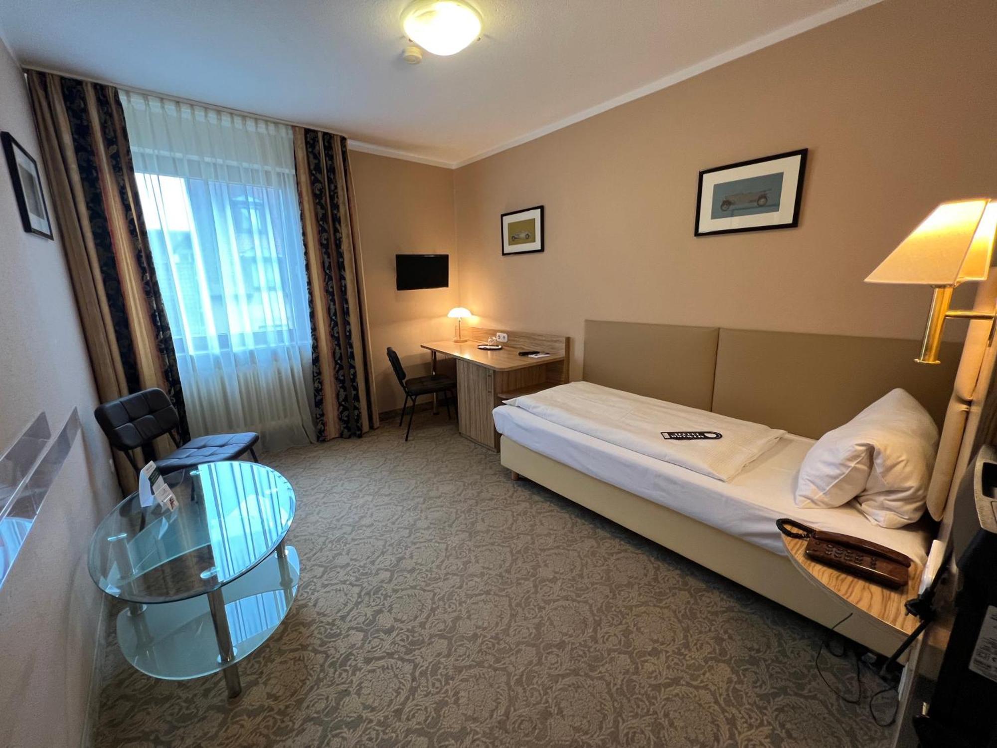 Apart Hotel Deutschmeister Bad Mergentheim Bagian luar foto