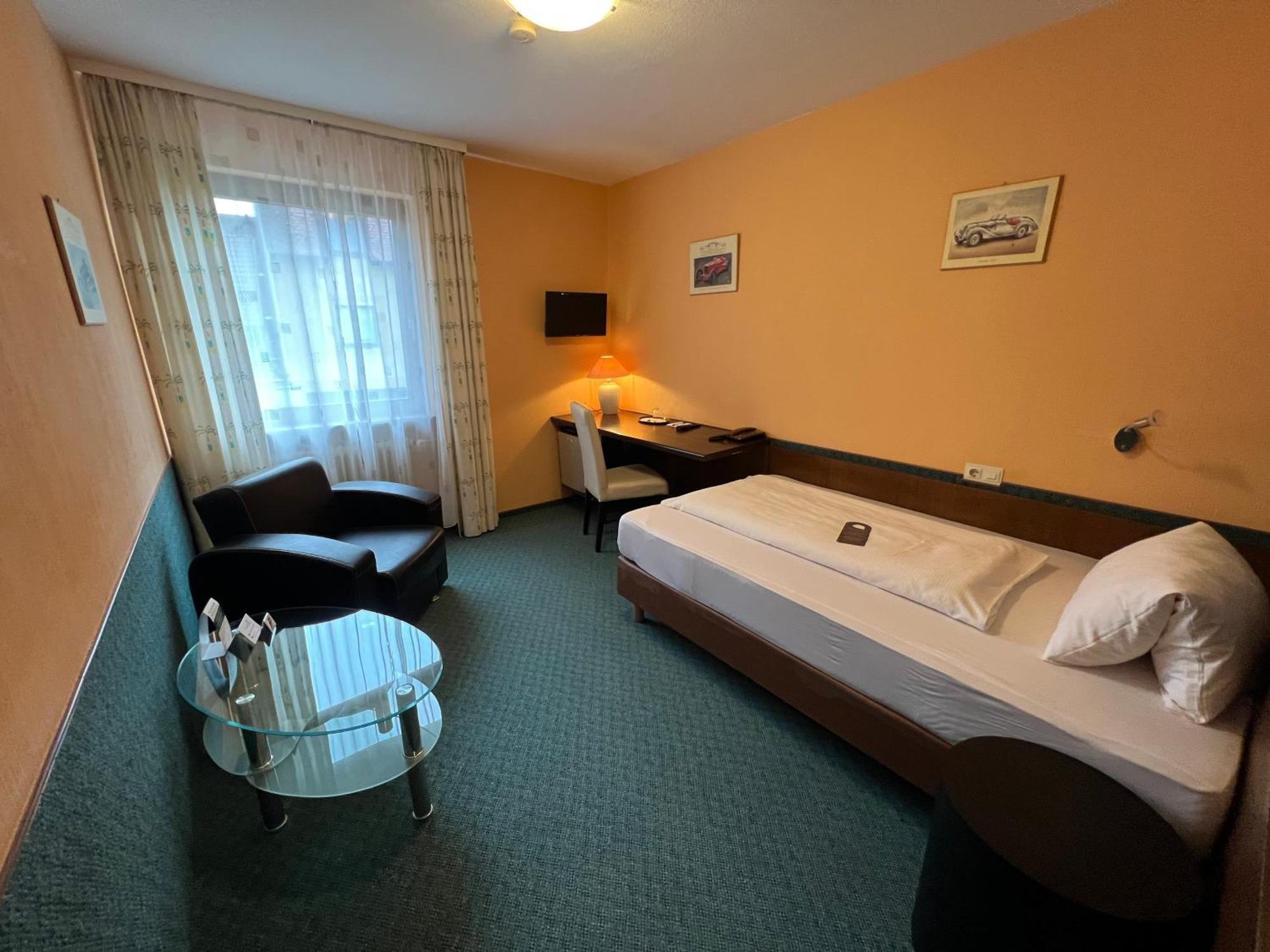 Apart Hotel Deutschmeister Bad Mergentheim Bagian luar foto