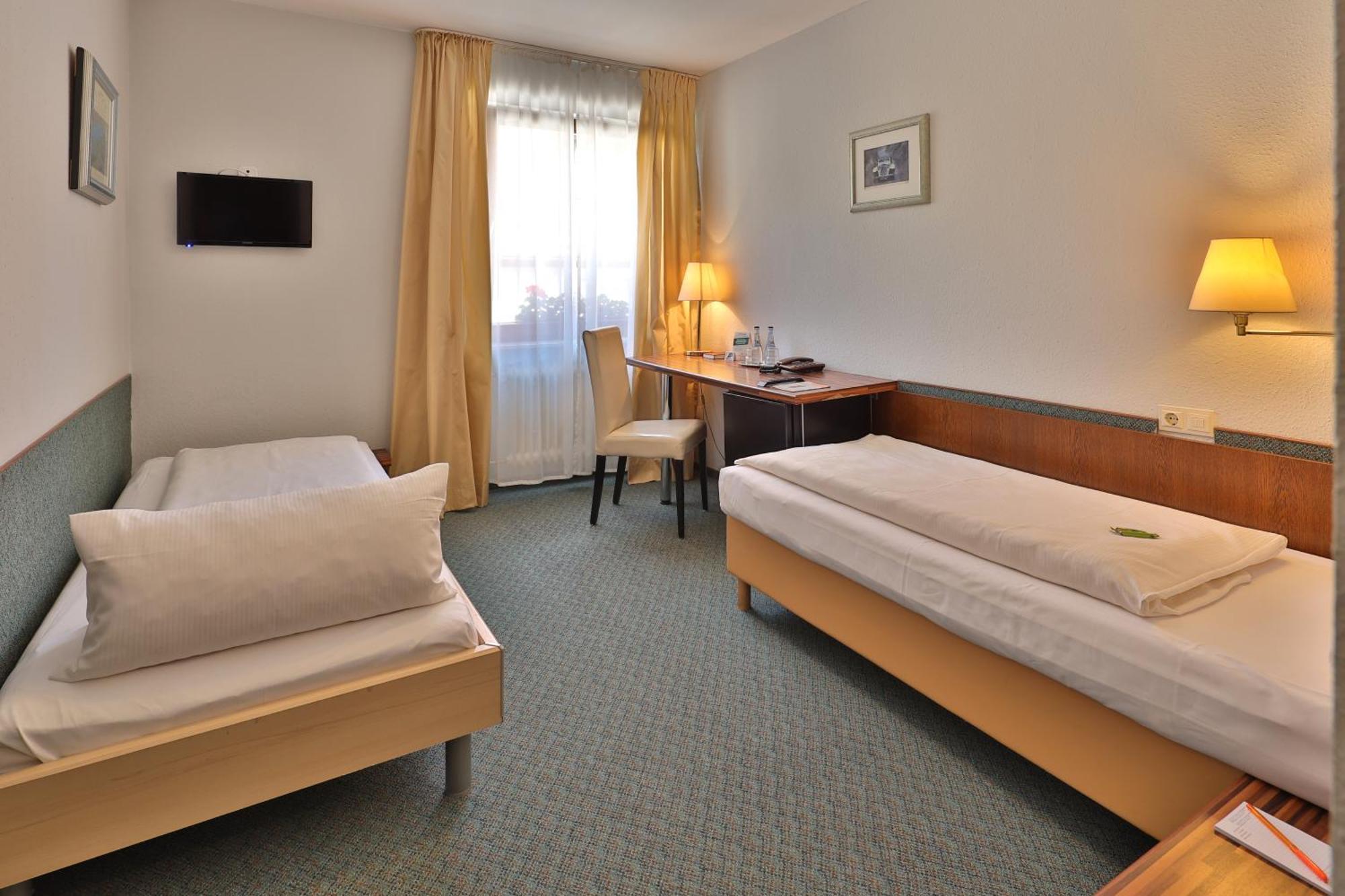 Apart Hotel Deutschmeister Bad Mergentheim Bagian luar foto