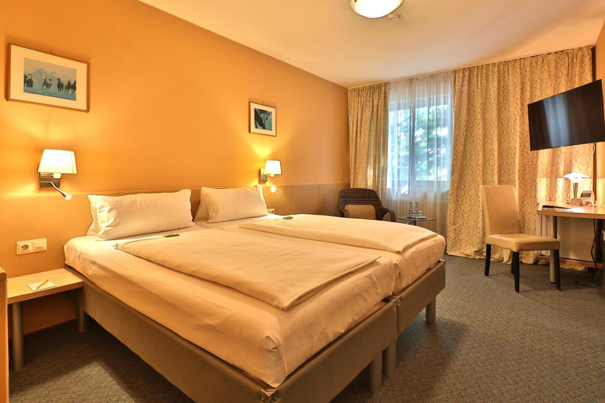 Apart Hotel Deutschmeister Bad Mergentheim Bagian luar foto