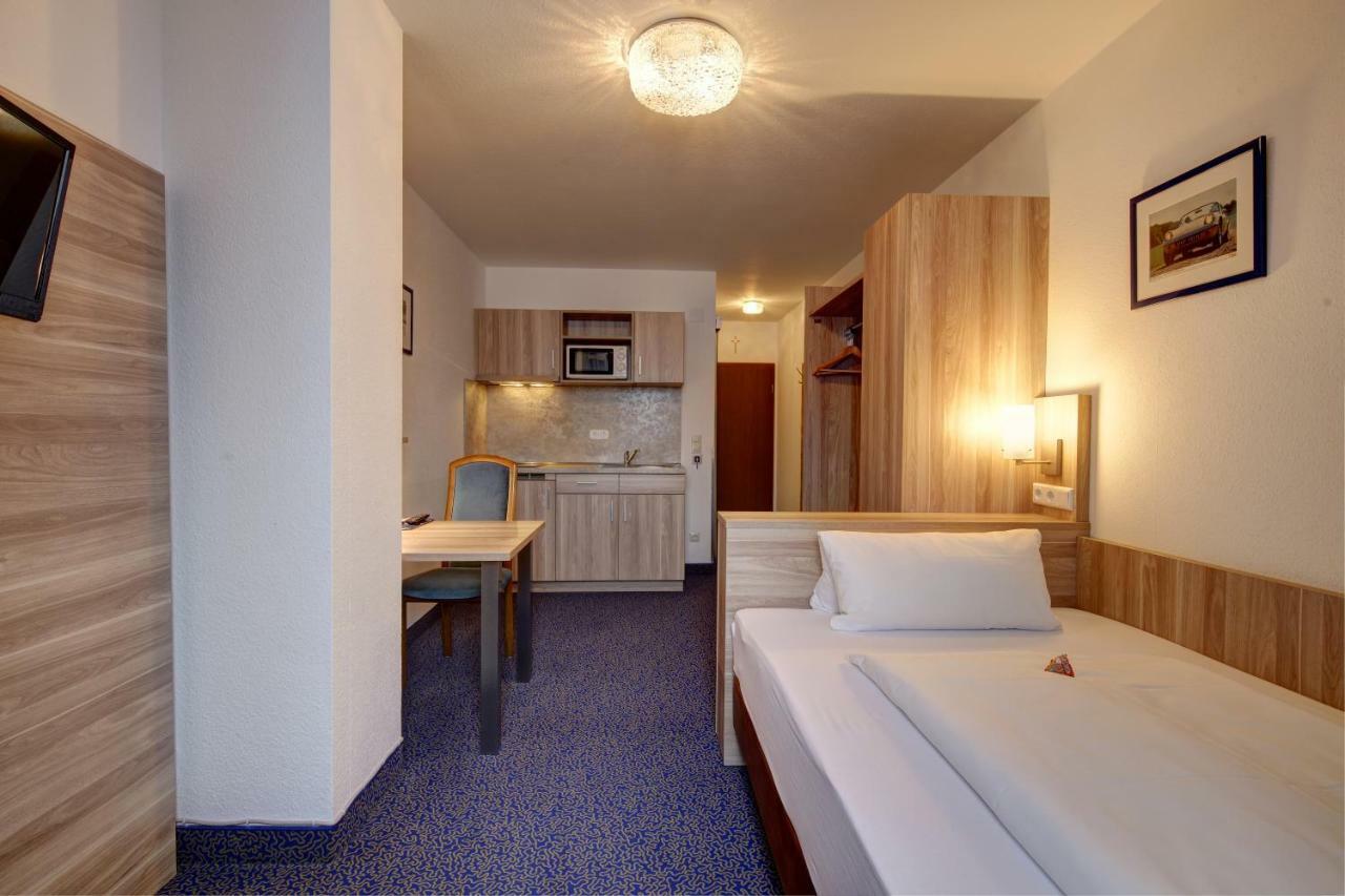 Apart Hotel Deutschmeister Bad Mergentheim Bagian luar foto